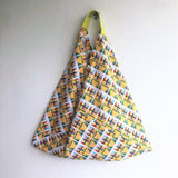 Shoulder bento bag, origami triangle fabric handmade tote bag , vintage fabric | Crayola - Jiakuma