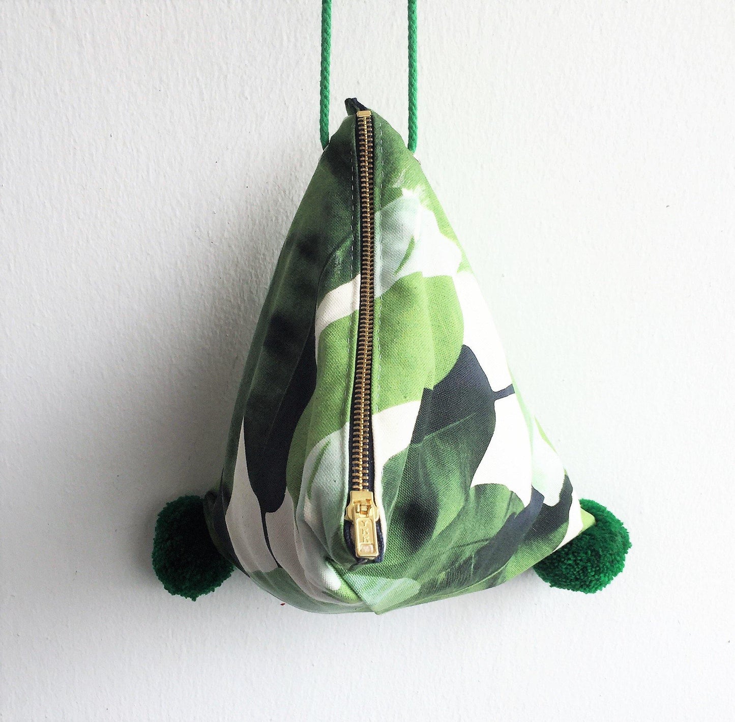 Tropical leaves dumpling bag - jiakuma.myshopify.com