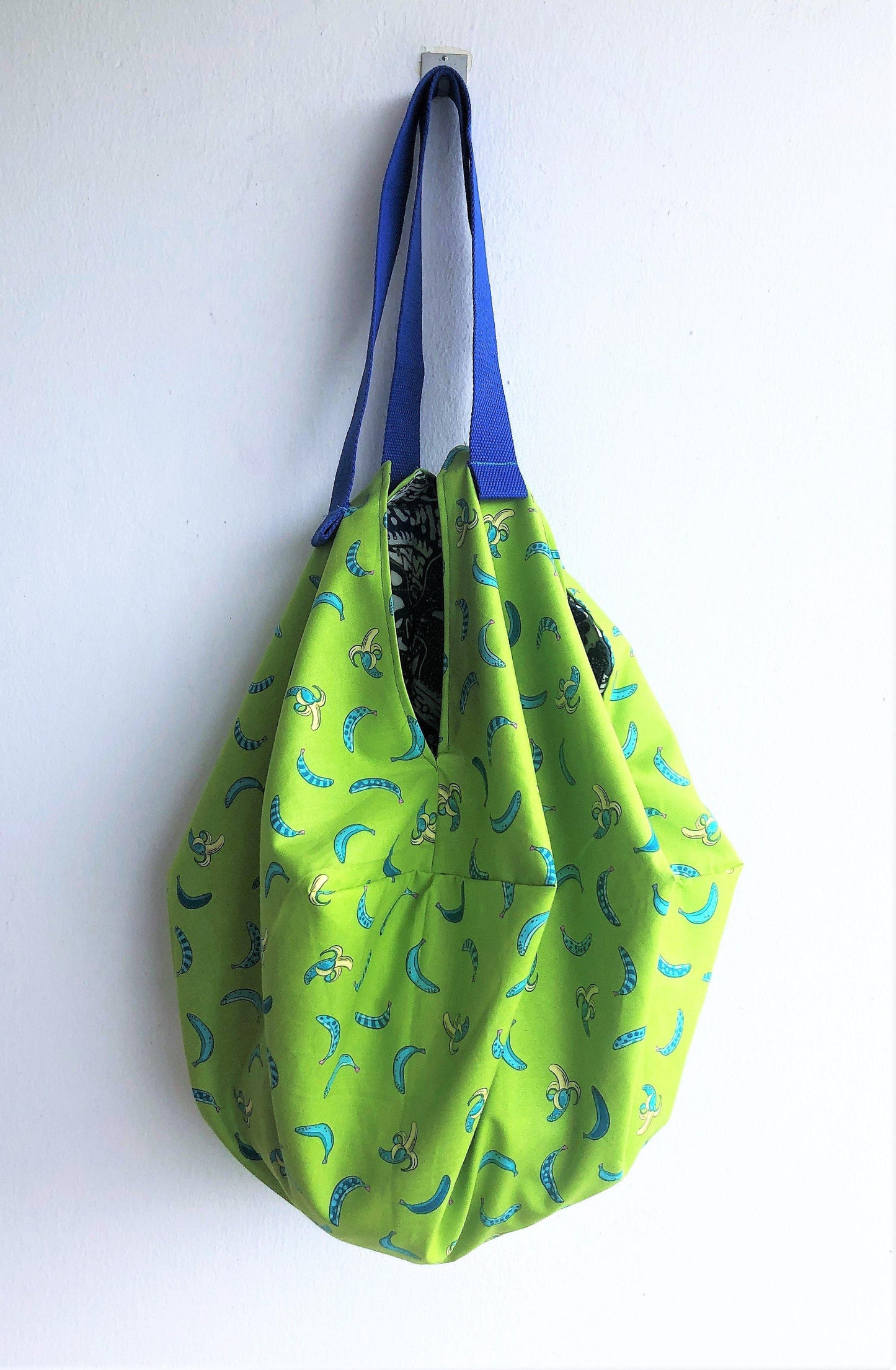 Summer origami shoulder bag, sac origami , bananas print eco shopping bag | Green bananas - Jiakuma