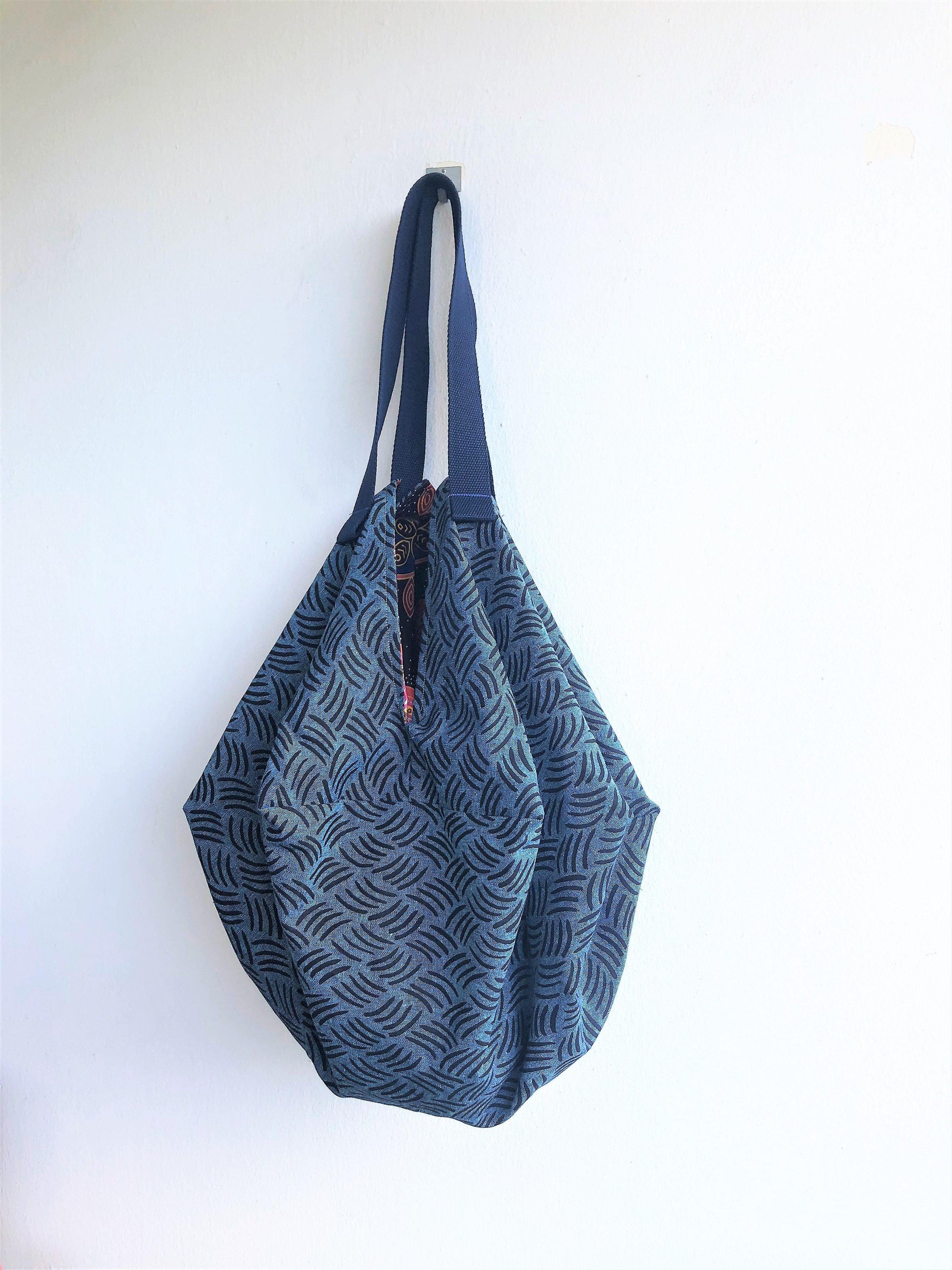 Origami shoulder sac bag, handmade reversible shopping eco bag | Essex Robert Kaufman - Jiakuma