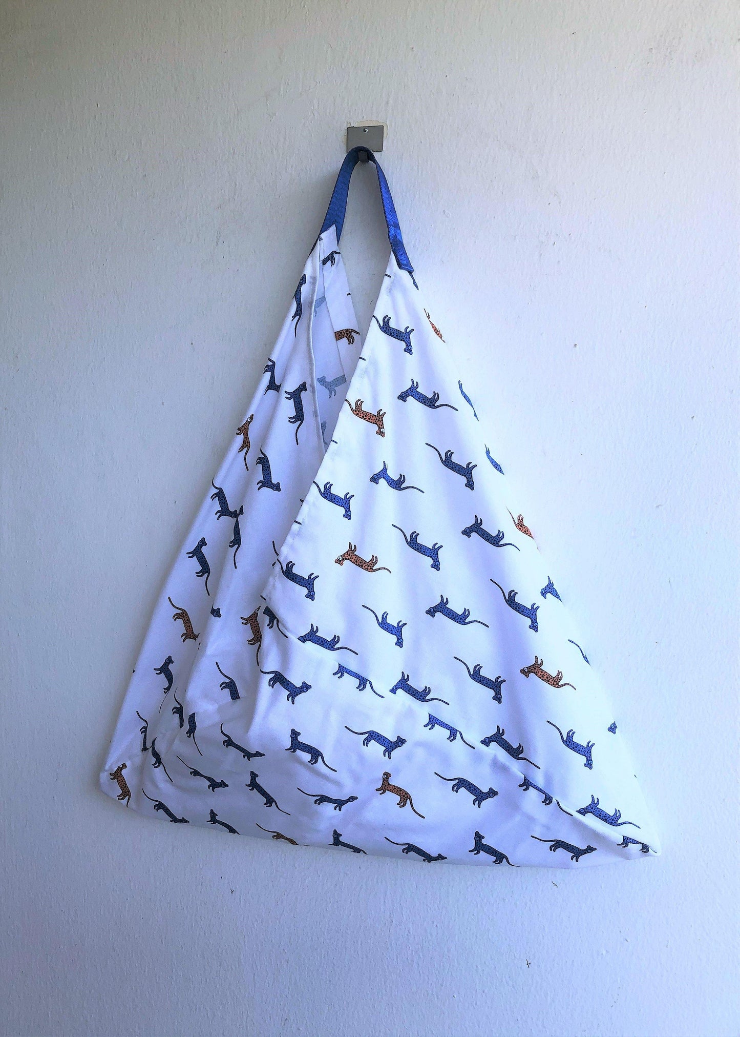 Origami bento bag, triangle tote bag, handmade eco friendly shopping bag | Leopards - Jiakuma