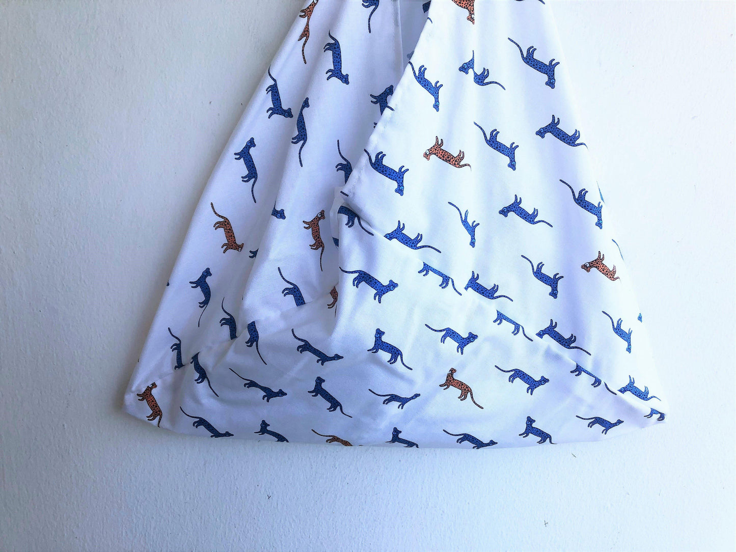 Origami bento bag, triangle tote bag, handmade eco friendly shopping bag | Leopards - Jiakuma