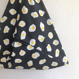 Shoulder origami bento bag, fabric cool print fried egg bag, cute summer tote triangle bag | Fried eggs are for summer - Jiakuma