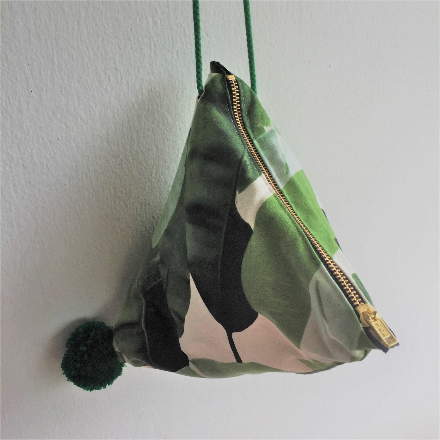 Tropical leaves dumpling bag - jiakuma.myshopify.com