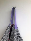 Shoulder sac origami bag, ooak eco friendly reversible tote bag | Black & White waves - Jiakuma