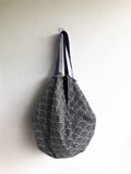 Shoulder sac origami bag, ooak eco friendly reversible tote bag | Black & White waves - Jiakuma