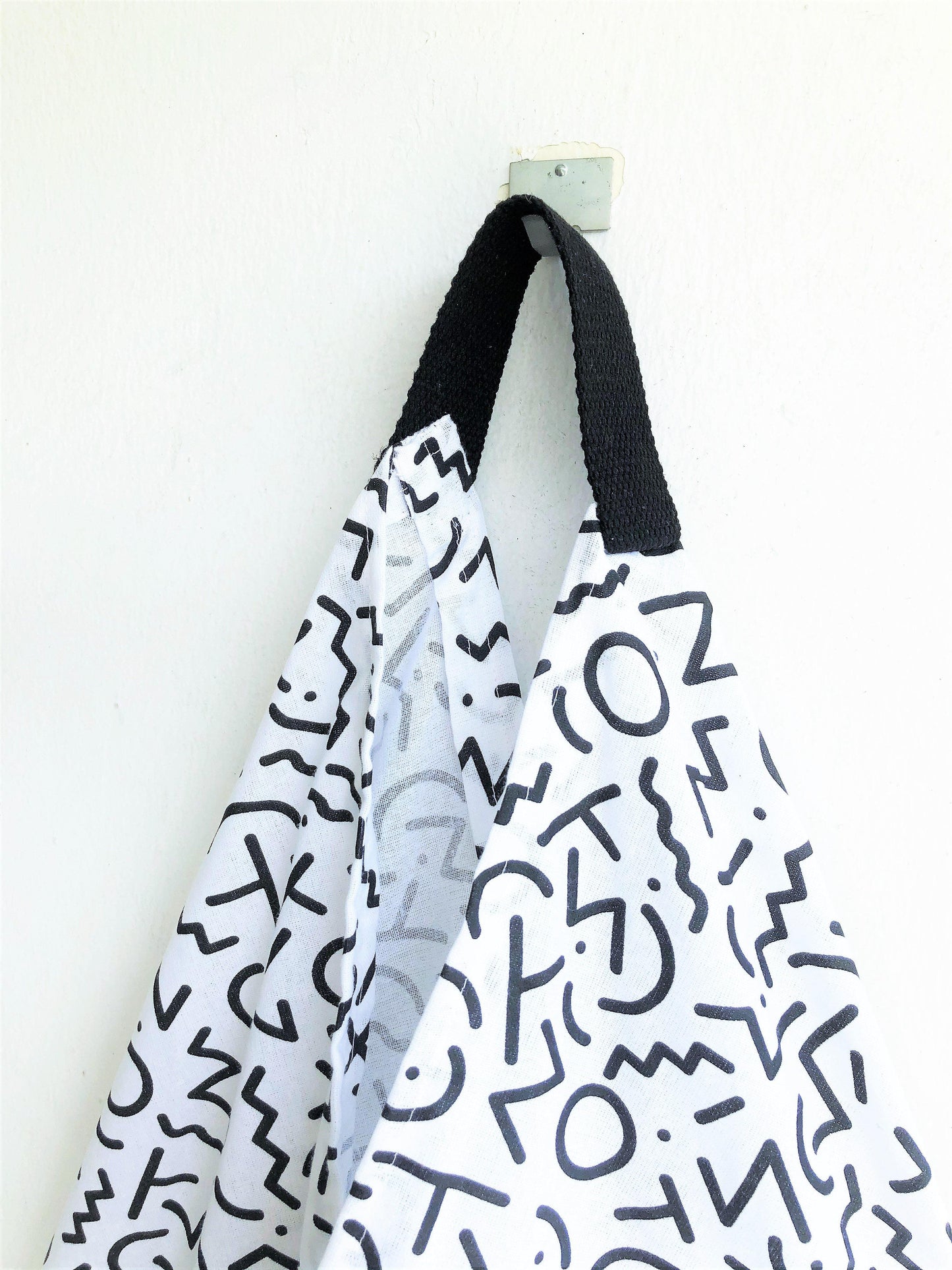 Cool contemporary bento shoulder origami bag | Art of signs - Jiakuma