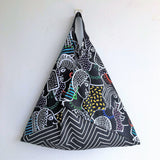 Origami bento shoulder bag, reusable shopping eco handmade bag | Faces of the world - Jiakuma