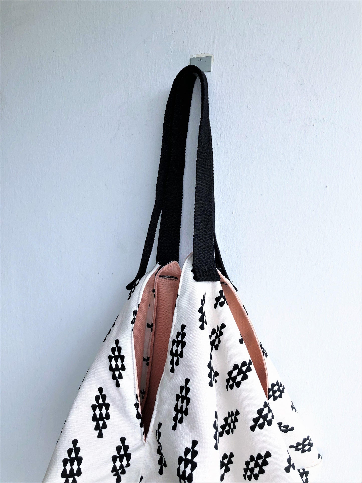 Japanese shoulder handmade bag | Black & White - jiakuma.myshopify.com