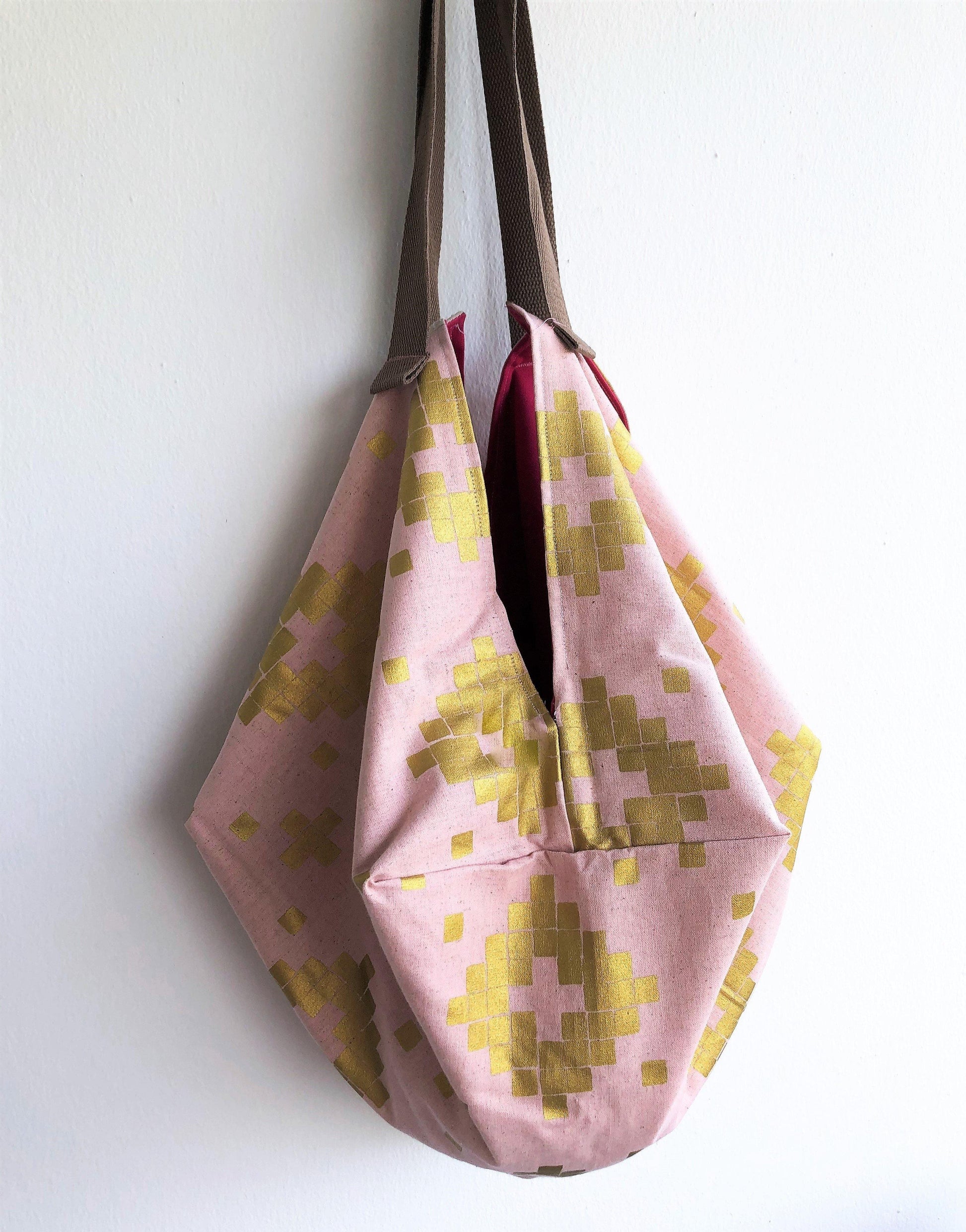 Origami sac shoulder bag , eco reversible fabric bag, octagonal bag | Gold geometry - Jiakuma